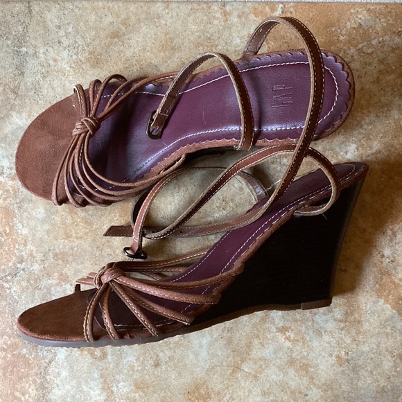 Vintage Gap Sandlas - Picture 3 of 3